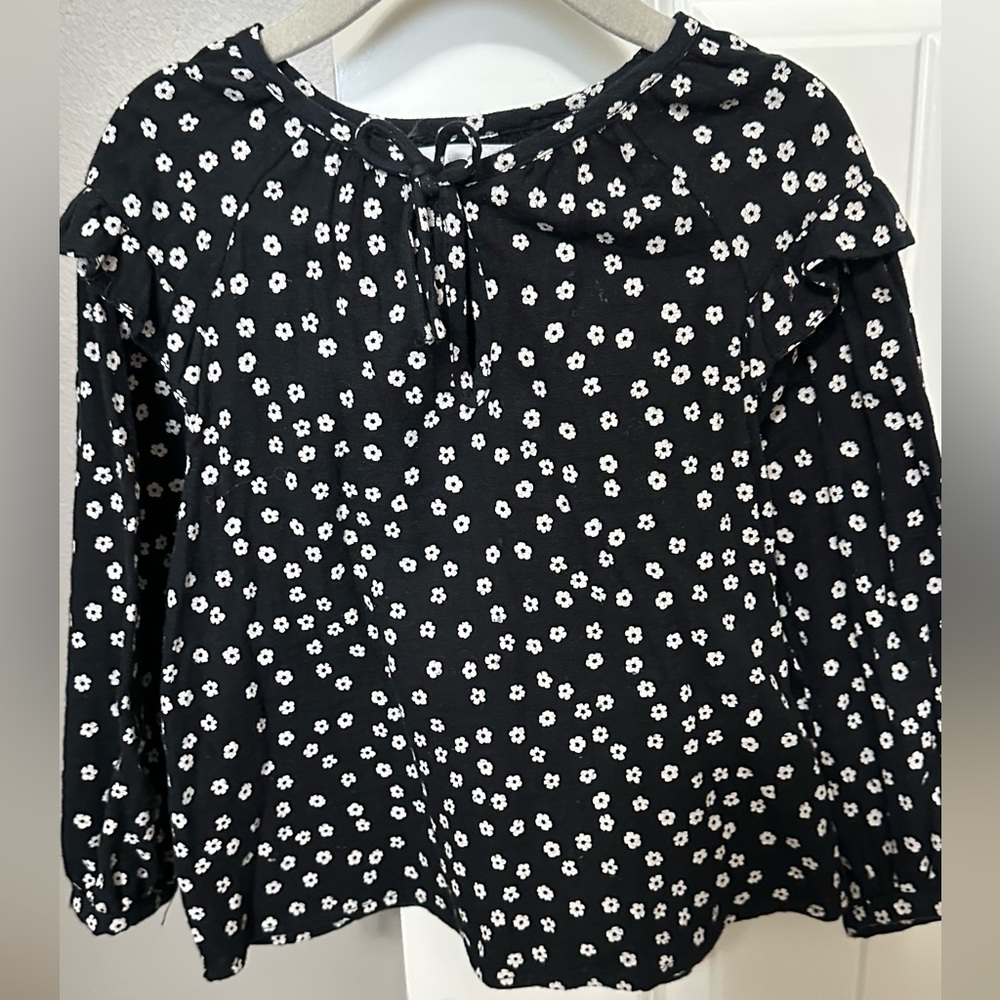 Zara Girls Floral Black and White Blouse Size 4/5 yrs